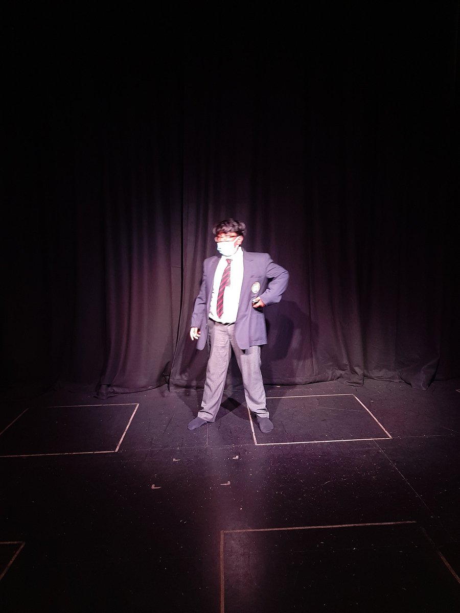 bethyates_yates's tweet photo. Some more year 7 pupils taking to the stage today and embracing the spotlight. An egg-cellent way to finish for Easter! @Dunelmia @DramaDurham #dramallamas https://t.co/7H3nyv7YLm