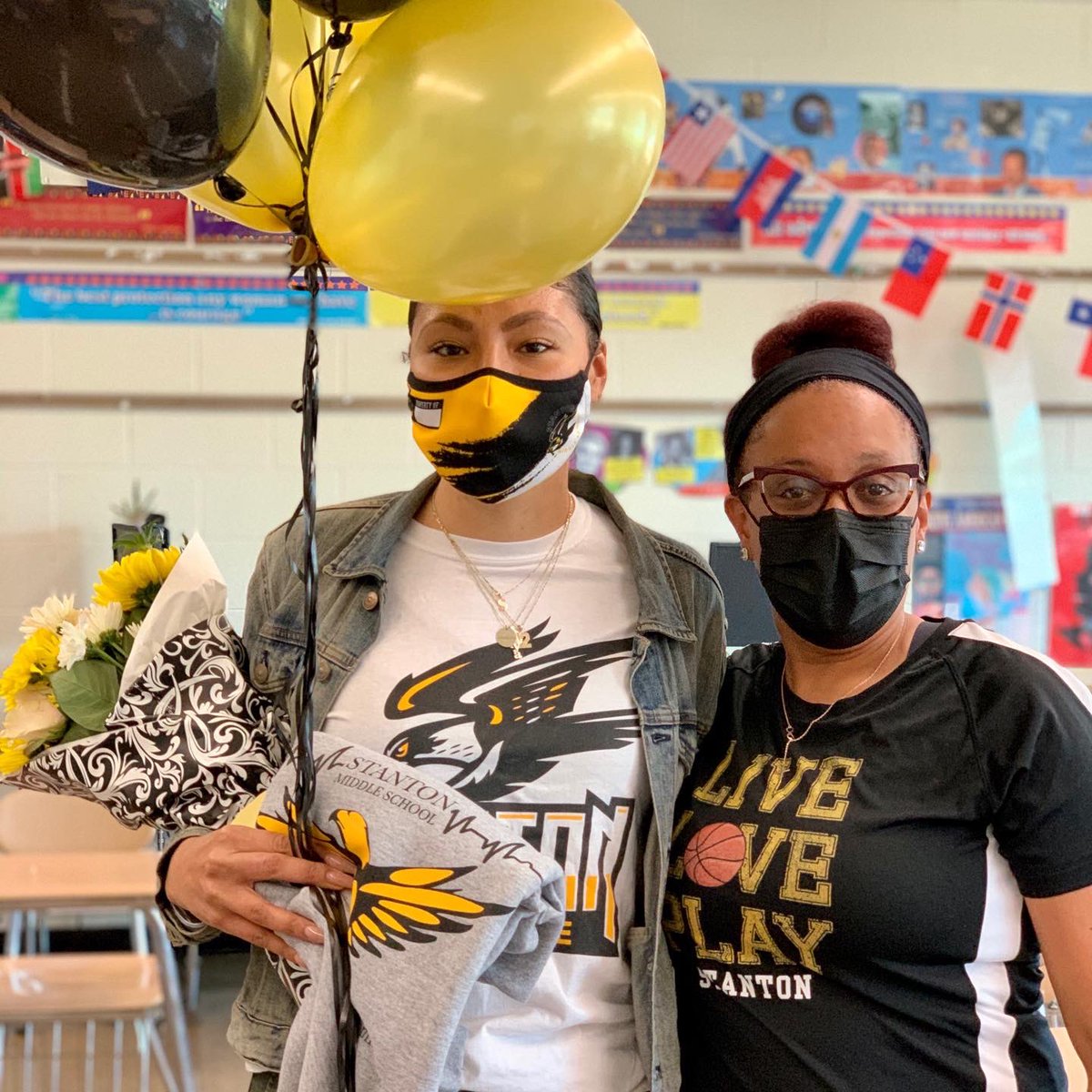 StantonFalcons's tweet photo. Congratulations to Ms. Shayla Perkins, Stanton Middle School’s 2022 Teacher of the Year!!!! @RedClaySchools @thtsMsPerks2U #YayRedClay https://t.co/dR6pdnpHNo