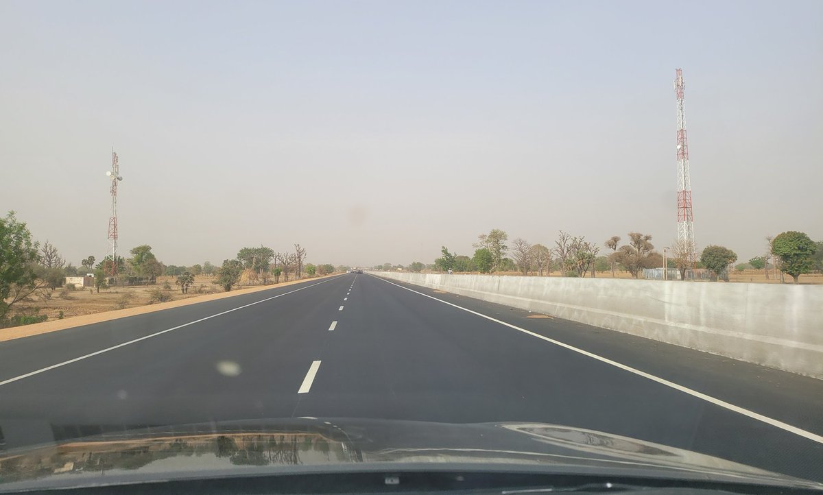 BashirAhmaad's tweet photo. Abuja-Kaduna-Kano expressway; Zaria-Kano section #FGAtWork https://t.co/srhYp3PRBr