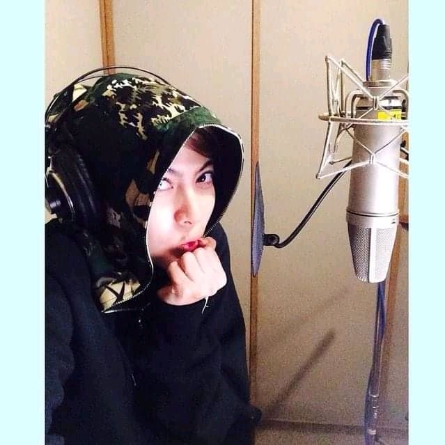 Cek cek cek..1 2 3..
Yang blum ke fb silahkan rt 
Dan sling flw yah,,
#SahabatTanpaSekat