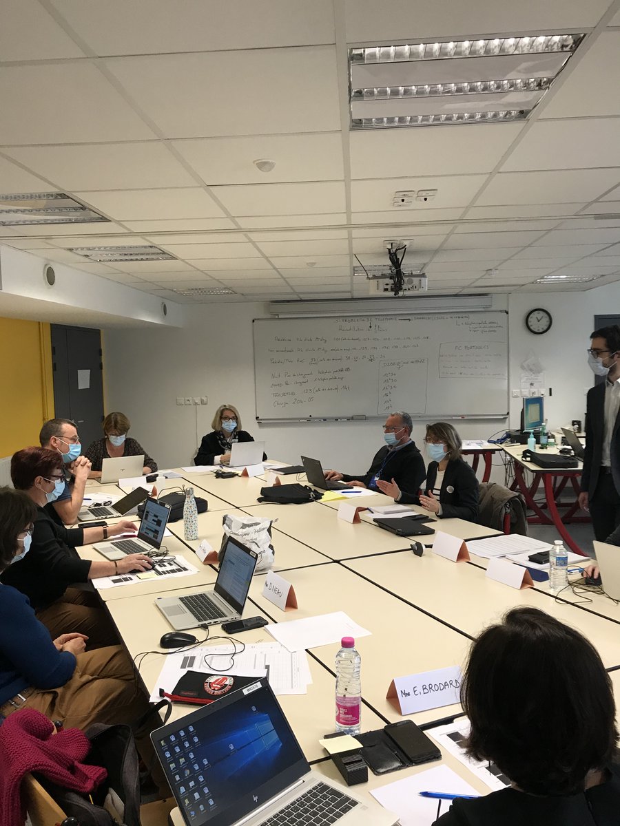 chu_angers's tweet photo. 📣 Jour J - Jobdating📣
Ils sont + de 200 à postuler aujourd'hui au #CHUAngers🏥
#infirmier #aidesoignant #sagefemme
📌A 15h : 136 entretiens déjà réalisés
Les candidats retenus recevront ce soir une promesse d'embauche.
A bientôt dans les services de soins 🩺
#emploi #SuperChu https://t.co/7MNWctpSxi