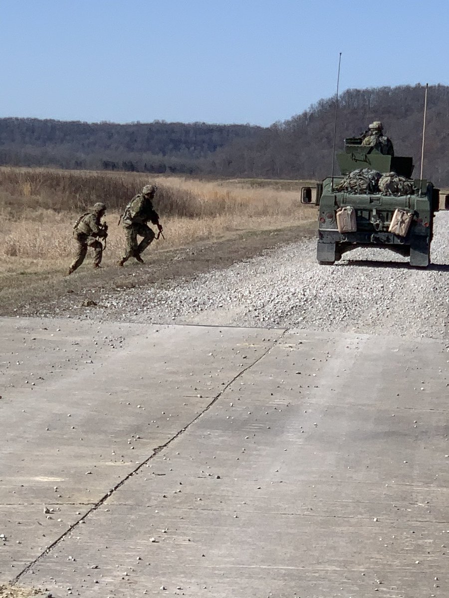 1_32_CAV's tweet photo. We’re back! 40 crews qualified and 11 mounted sections, 3 dismounted teams, and 3 mortar sections all certified. With an FSC that didn’t stop supporting! Not bad for 20 days of training. @FortKnoxKY thanks for hosting the Bandits! @101stAASLTDIV @101Bastogne https://t.co/AleF1yE96e