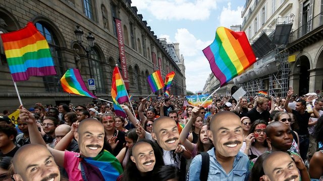 pessisabeth's tweet photo. Les Pénaldo ont fait une manifestation cet après-midi ? 🤔 https://t.co/JpNltkRKyW