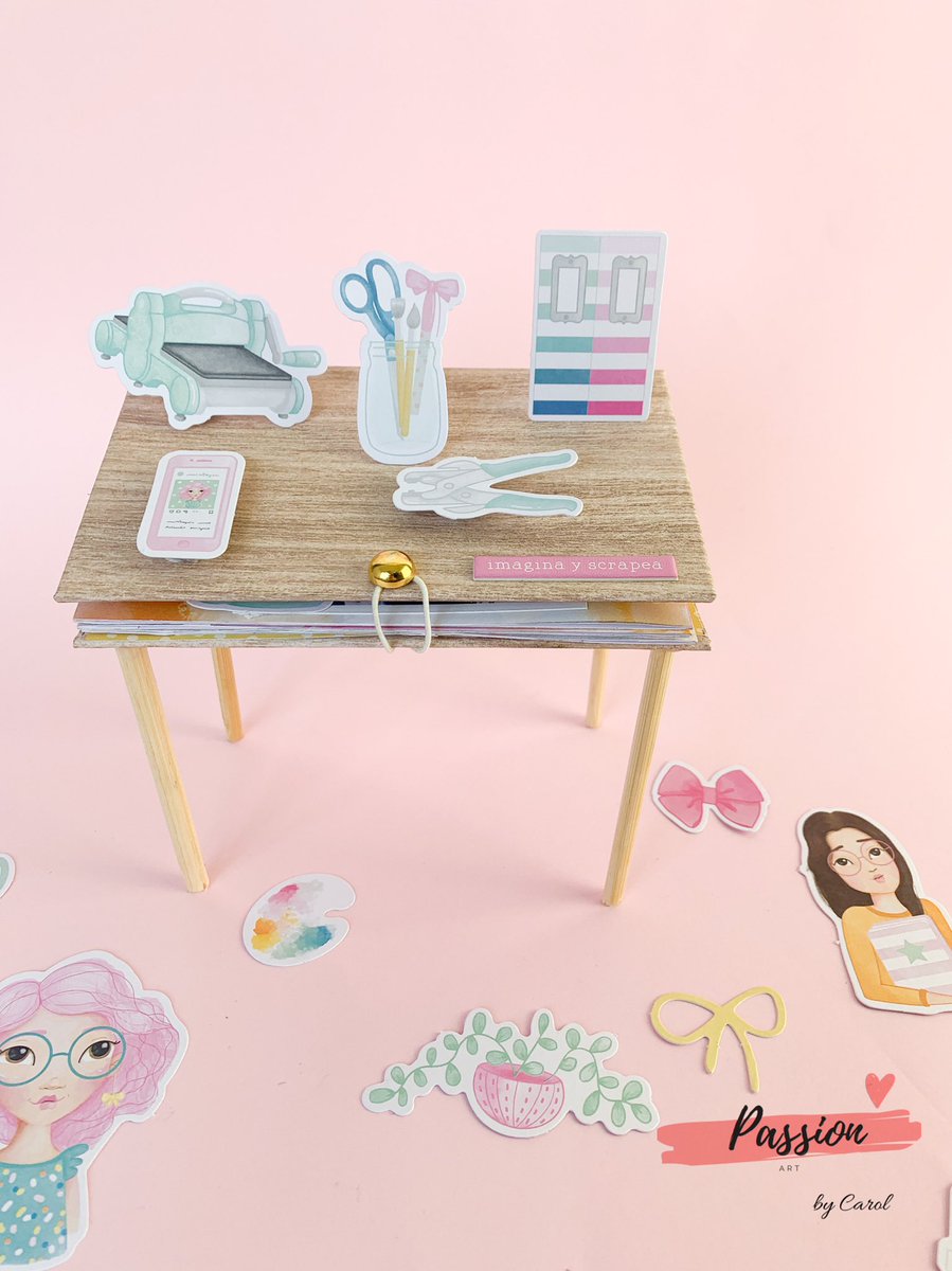 creativissim's tweet photo. 💜✂️ Scrap &amp; DIY

Nueva incorporación al equipo de #TiendasyTalleristasCreativissim Se trata de #PassionArtbyCarol (síguela en #Instagram) puedes conocer todo sobre esta apasionada del #scrapbooking en https://t.co/OSMMTJFwoR https://t.co/F1APshYk5h