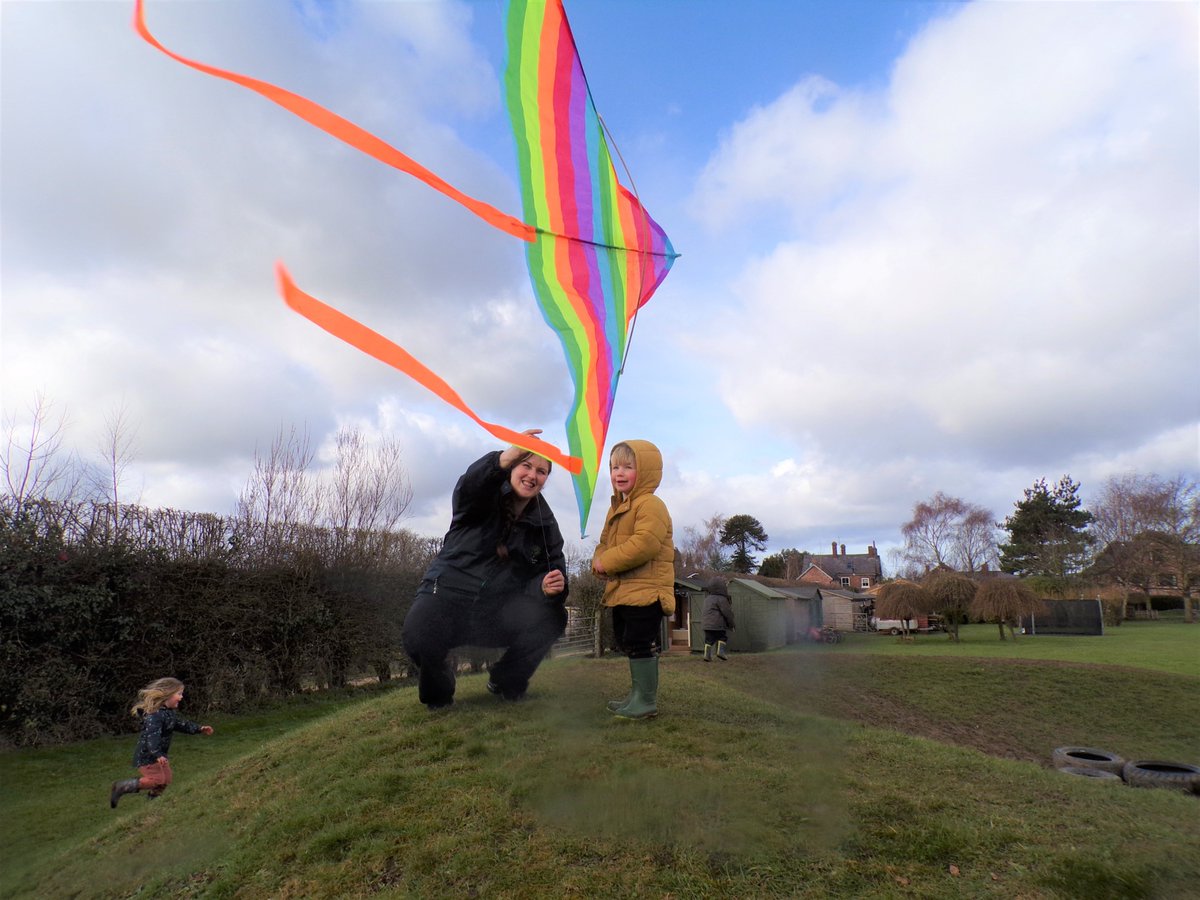 Let's go fly a Kite 🌈 

#theashtonhouse #outdoornursery #earlyyearsideas #bemoreearlyyears #eyfsideas #kiteday