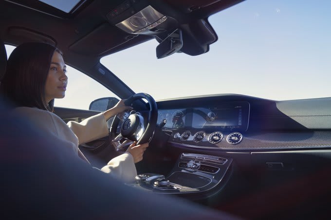 MercedesBenzVB's tweet photo. Keep a firm grip on what’s most important. #AMG #CLS53 https://t.co/koMynXbi9j