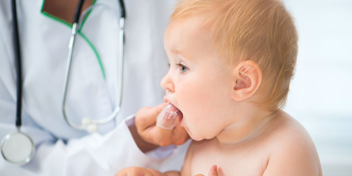 LCPediatricDent's tweet photo. How Parents Can Prevent Tooth Decay in Infants https://t.co/FDJxscBD4h https://t.co/RdhZm0lx97