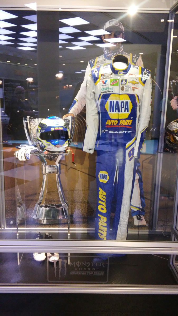 JHollister48's tweet image. What a day to remember.

I had the chance to cross off visiting the @NASCARHall of Fame from my bucket list yesterday. As a lifelong @JimmieJohnson fan, seeing the cars he won his 1st &amp;amp; 7th championships in, as well as his #OneFinalTime exhibit, was something I will never forget.
