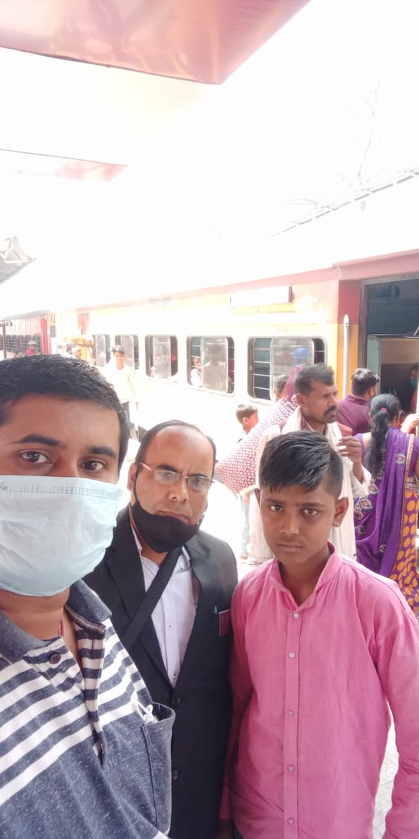 <a href="/PMOIndia/">PMO India</a>
<a href="/RailMinIndia/">Ministry of Railways</a>
<a href="/PiyushGoyal/">Piyush Goyal</a>
<a href="/IR_CRB/">RB CRB</a>
<a href="/GM_ECRly/">GM/ECR</a>
<a href="/spjdivn/">DRM SAMASTIPUR</a>
<a href="/CMBiharOffice/">CMO Bihar</a>
<a href="/RailwayChildInd/">Railway Children India</a>
<a href="/PTI_News/">Press Trust of India</a>
<a href="/JagranNews/">Dainik Jagran</a>
<a href="/htTweets/">Hindustan Times</a>
#TTE_Saves_Children
Vijay Kant Yadav
TTE/DBG/SPJ Divn/ECRly
detectd a Boy(15) ranaway frm Home in Train 02565 spl,
Handed ovr to Childline/HJP
Grt Job🙏
