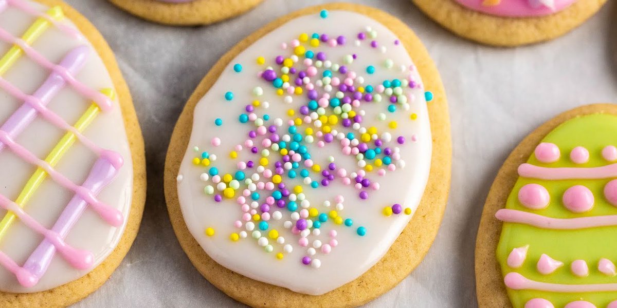 RealHousemoms's tweet photo. On the hunt for the perfect Easter Egg Sugar Cookies? Well, look no further because these festive eggs are fun to decorate and taste amazing! #RHfood #sugarcookies #cookies #easter #easteregg #icing #cookiedecoration RECIPE->https://t.co/GBF5YvmMD6 https://t.co/47Y0xokOVJ