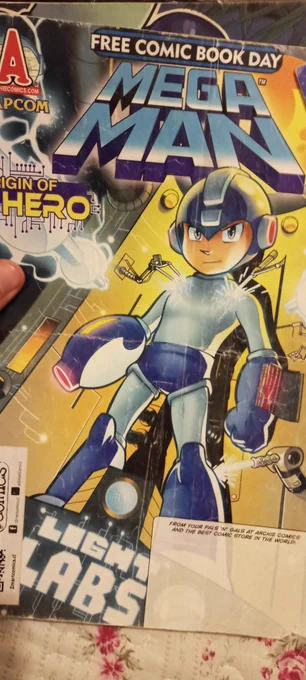 Looking through my old folders I came across this copy of the first issue of Archie Megaman that I got at the first (and only one so far) comiccon that I visited! 
It was years ago, I think the first comiccon made in Santiago ?
I am not 100% sure lol 