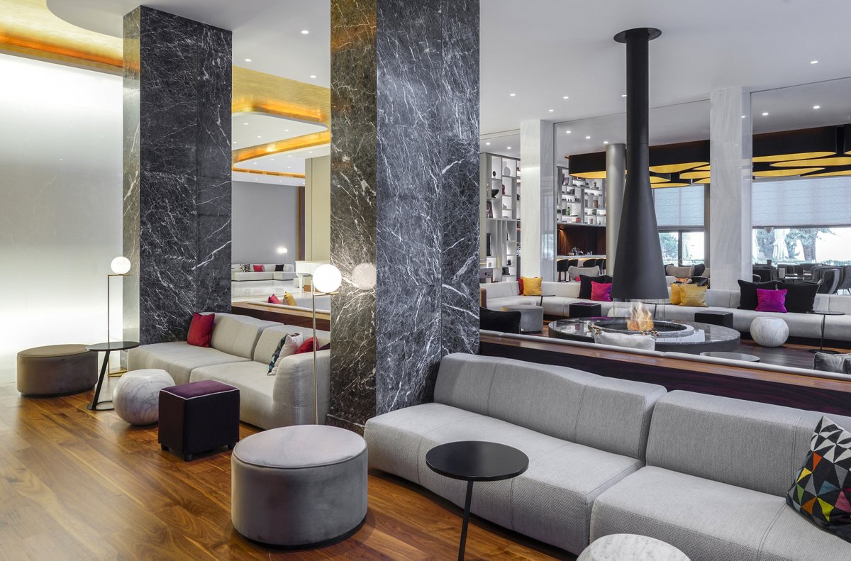 Oasis of style, a unique place where glamour meets timeless elegance.
makedoniapalace.com
#MakedoniaPalaceHotel #MakedoniaPalace #hotel #thessaloniki