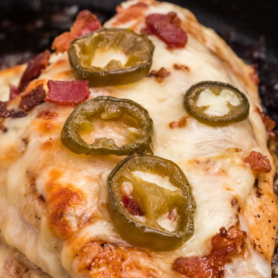 RealHousemoms's tweet photo. Jalapeno Popper Stuffed Chicken is so easy and delicious. This flavorful, cheesy chicken is a huge step up from your ordinary chicken dinner!  #jalapeno #bacon #jalapenopopper #stuffedchicken #chicken #easydinner #comfortfood RECIPE->https://t.co/wS8fX7wiM7 https://t.co/8dBWR3WTPS