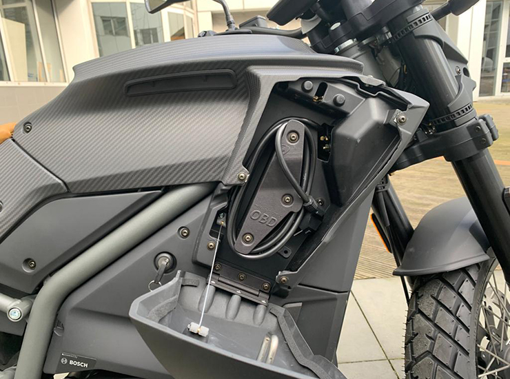 EngElecMotCo's tweet photo. The PURSANG E-Track represents a new concept of electric motorcycles made for motorcycle enthusiasts. It is an elegant motorcycle ideal for journeys in and out of the city.⚡️🏍️ https://t.co/vA7dZYj037 @guysalens #pursang #electricmotorcycle #ebike #motorcycle #caferacer #ecommute https://t.co/Jl4r9NDlBo