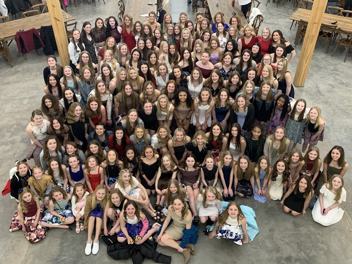 DSCheerleading's tweet photo. DS All Stars Awards Banquet 2021, a night to remember! https://t.co/GTS59MXQhi