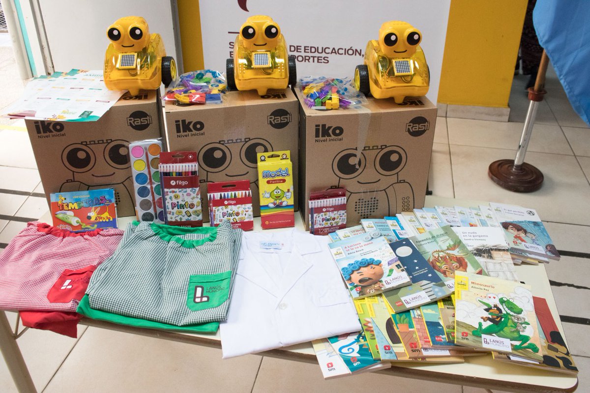 FUTURO ✔️ + EDUCACIÓN 🎒

En el marco del aniversario de obras del Jardín Pulgarcito y Centro Educativo N°4, <a href="/Nestorgrindetti/">Néstor Grindetti</a> y <a href="/Damiaan_Sala/">Damián Sala</a> entregaron nuevos mobiliario, kits de robótica, material didáctico y pintorcitos para los alumnos.

+ Info: lanus.gob.ar/lanusconstruye…