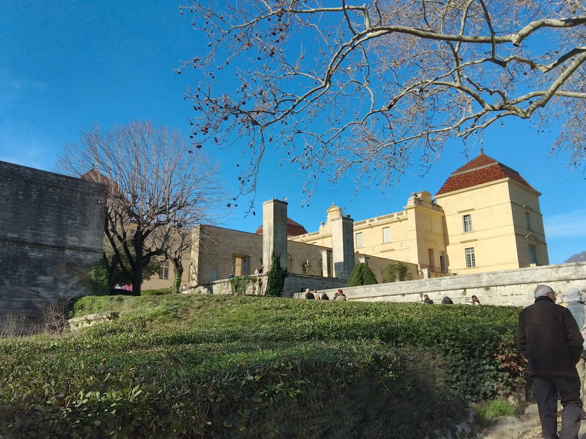 VilleCastries's tweet photo. Dès dimanche 28 mars, les horaires  d’été s’appliquent pour le parc du Château de #Castries. Il sera désormais ouvert de 9 heures à 19 heures. #Patrimoine @MplTourisme https://t.co/J72SI3Y208