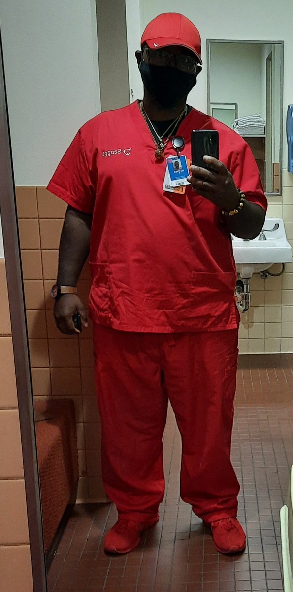 AfroSamuri72's tweet photo. When you from South East Daygo, but work in La Jolla.... #OneBlood #YoBlackSuperHero #NurseLife #StillHood #DaygoLiving #LaJollaDriven #SouthEast https://t.co/ZwMoIyahfm