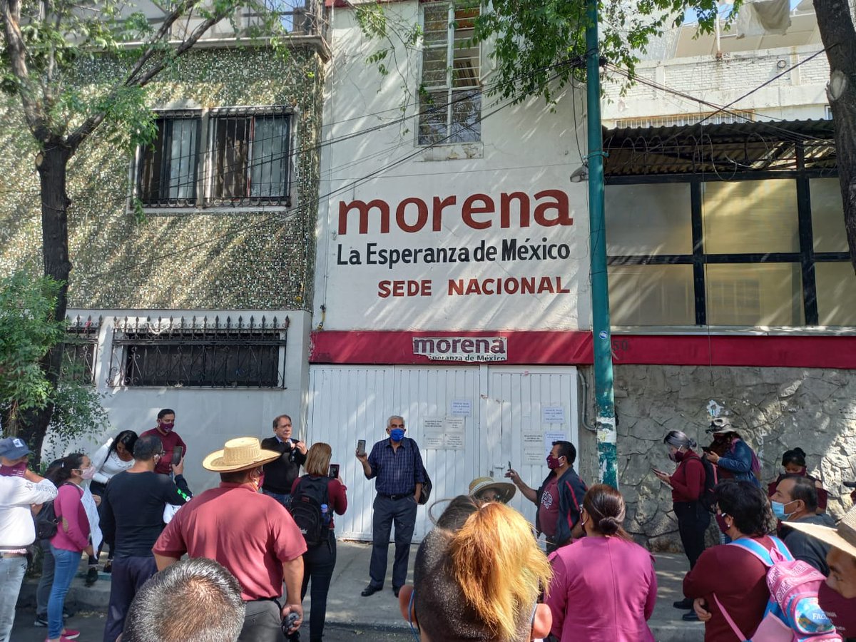 MariselaPalac19's tweet photo. Cuando el pueblo despierte se verá la transformación sean 10, 20, 50, 200 etc se empezará a concientizar  en #Ecatepec  sumemos fuerzas para que se tenga un gobierno democrático en #Morena  #NoAlDedazoDeMarioDelgado https://t.co/eSsB7w0wCf