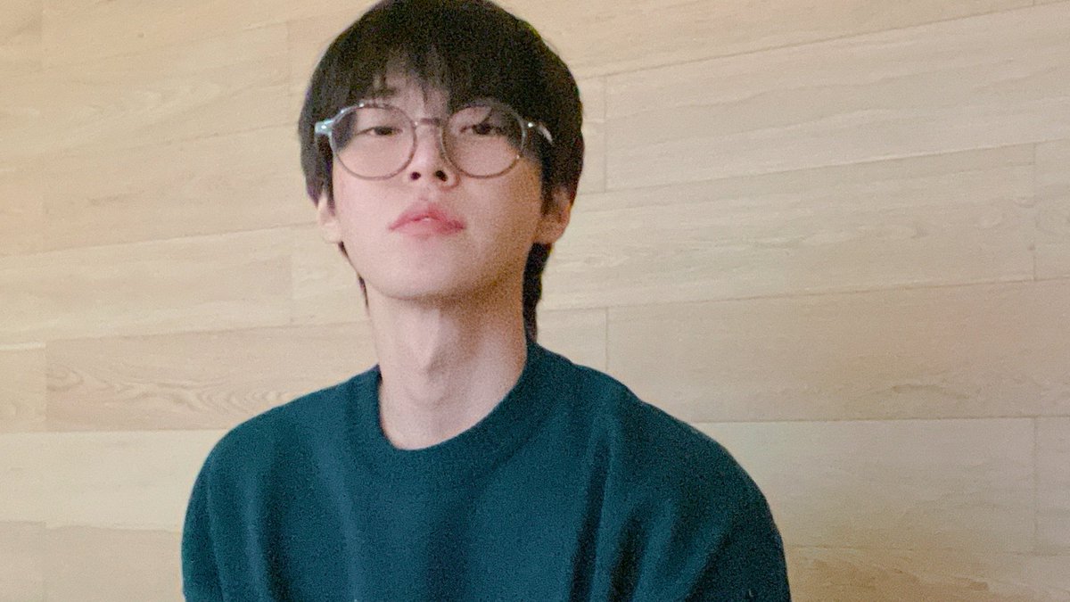 kdysource's tweet photo. he's very pretty https://t.co/PzP5ZO0wpV