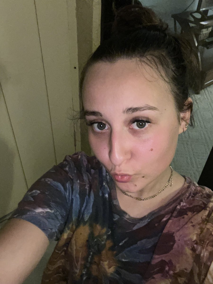 yovictoria_'s tweet photo. A saga https://t.co/CXhNjDOofu