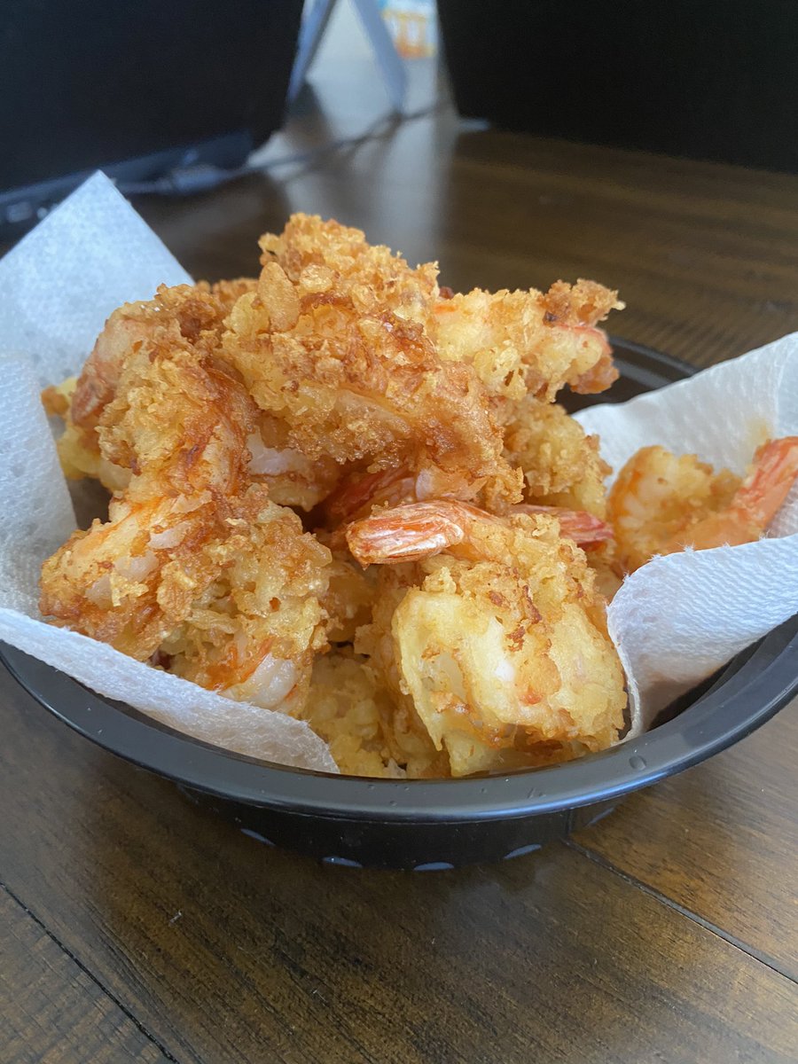 MrsTammyLDavis's tweet photo. I think she may be onto something. Diversifying investments NOW so we have the funds to open her cafe, restaurant, food truck...something todayโs lunch is our daughterโs take on Shrimp Tempura. Only 14 years old & Iโm in awe! ๐
#food
#cheflife
#buddingchef https://t.co/lbxXkbJir0