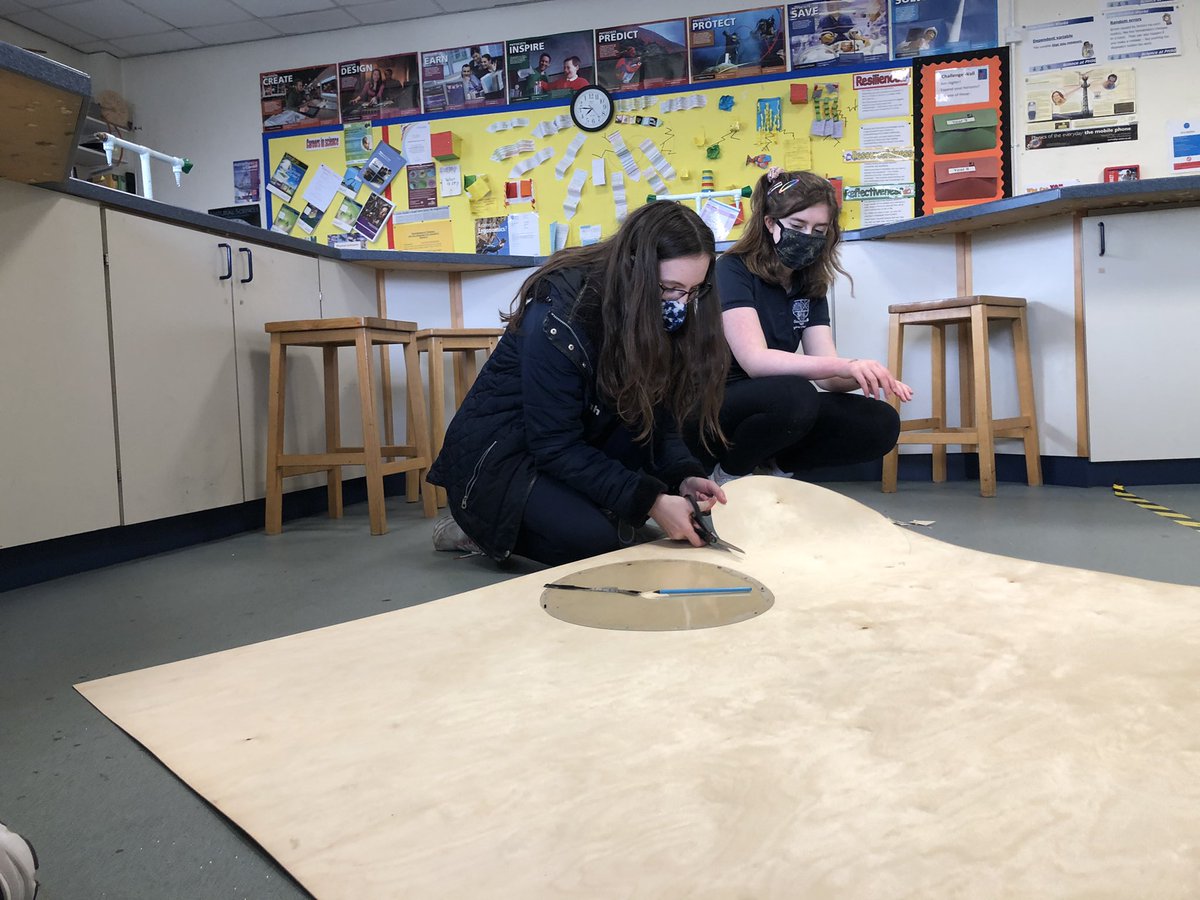 Hummingbird_PHS's tweet photo. Progress! During the week we managed to attach a new set of brake lights to the car. Today at our Year 11 meet we experimented on new wheel covers and waterproofed a new part of our electronics. The car is beginning to shape up nicely @Greenpowertrust https://t.co/KkAauxTf6B
