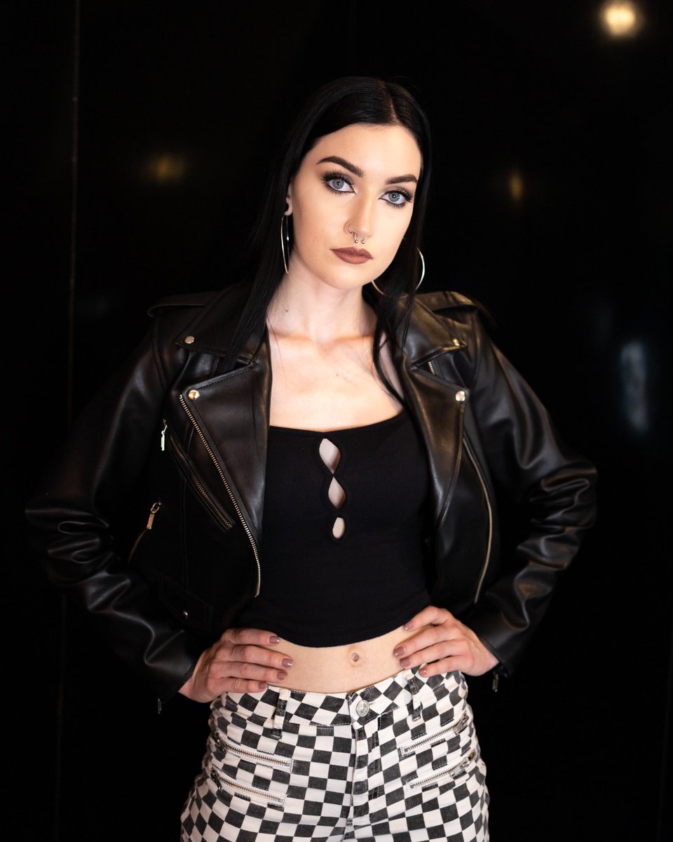 jl_modeling's tweet photo. i only dream in black and white 💭

see more at: https://t.co/B7ULl6mN3c 
-
#model #influencer #modeling #FashionModel #Instagram #girl #beauty #fashion #vogue #azmodel https://t.co/rkwCbg78eI