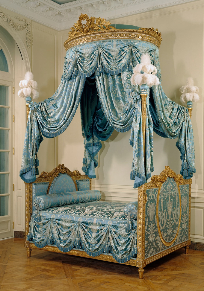 GettyMuseum's tweet photo. Parisian singer, stage actress, and art collector Gilda Darthy was an alluring figure in her time, and once the owner of the blue bed at Getty.

Her prowess as a collector was almost overlooked because she was a woman. How we pieced together her legacy: https://t.co/fF03MWvysi https://t.co/sEi4TBJU9i