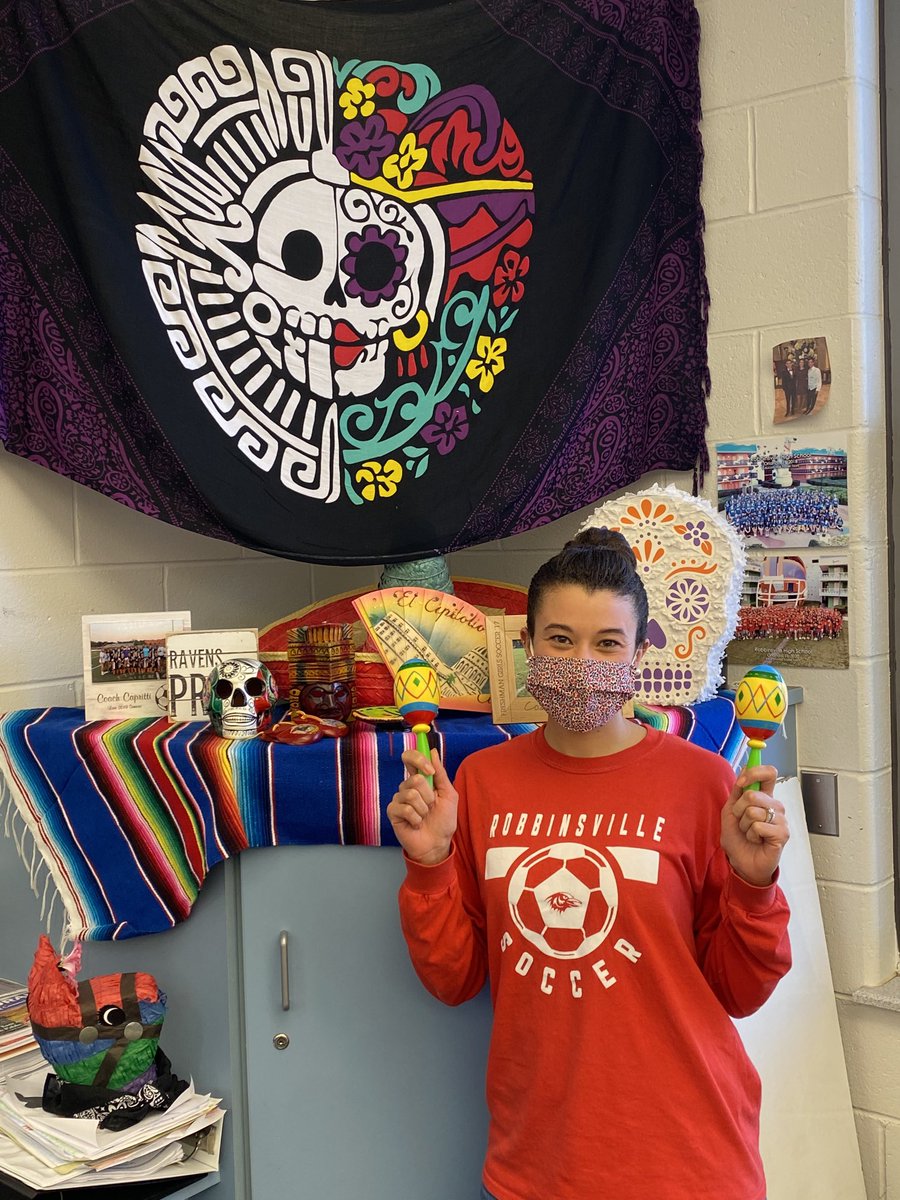 RvilleProud's tweet photo. Felicidades Senora Capritti, the RHS Teacher of the Month!! #rvilleproud ⁦@RvilleNews⁩ ⁦@TheFlock_RHS⁩ ⁦@RHSSpanishSquad⁩ ⁦@pond_road⁩ ⁦@bitsbyBoomer⁩ https://t.co/4KwpsMGS6V