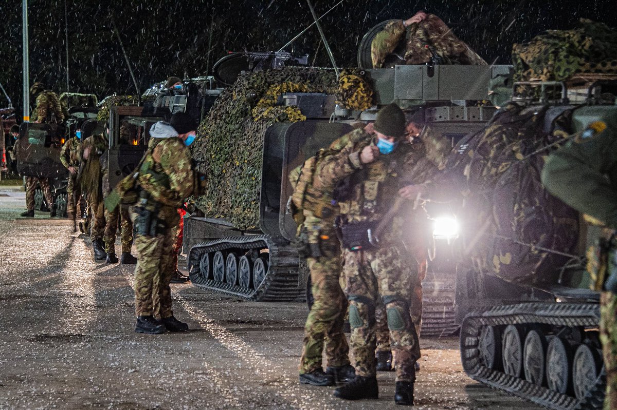 CiroNappi6's tweet photo. Some photo's from 🇮🇹 🪖 Italian Army component of "Crystal Arrow 2021" exercise, 🧭#NATO Battlegroup 🇱🇻 #Latvia.
#IVECOLMV #BV206S7 https://t.co/1uE9Qv2790