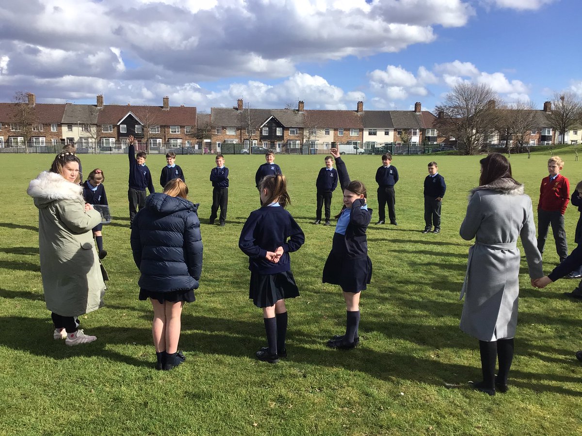 Y5StocktonWood's tweet photo. ⭕️ To celebrate the end of our #StocktonWoodSEAL #GoingforGoals unit @Y5StocktonWood had Restorative Circles ⭕️ to discuss the following questions:
❓Past or present, who inspires you❓
❓What goals have you achieved and what would you like to do next❓
#inspirational #resilient https://t.co/BZAx5tOwi8