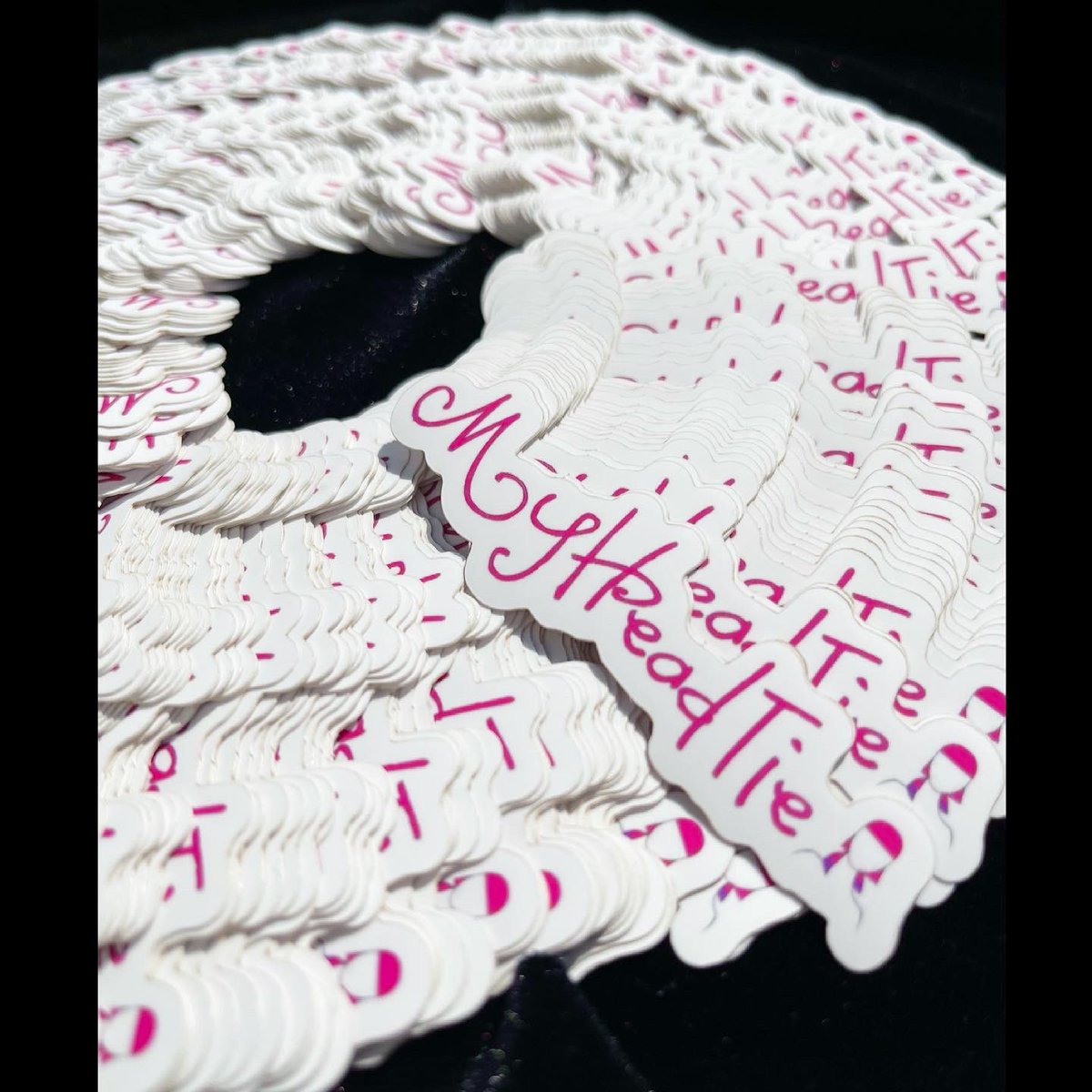 MyHeadTie's tweet photo. Sharing my love w/ @MyHeadTie Branding Stickers👳🏾💌👳🏾 Love everything about product branding!! ...link in bio🌸 
_________________

💻 https://t.co/J9xSLVroPC
_________________

#handmadenightscarf #MyHeadTie #NightScarf #headwrap #naturalhaircareproduct #TheeStickerGod https://t.co/v1oty4bmY4