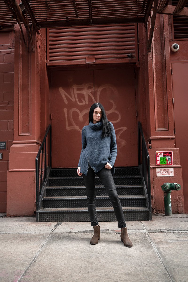 ThursdayBootCo's tweet image. Another Duchess Addition! Meet The Mocha Duchess Joins Our Growing Chelsea Line Featuring a Mocha WeatherSafe™️ Suede. Available At ThursdayBoots.com With Free Domestic Shipping.
📸 @ishgarridophoto @haileycawthorne 
#ThursdayBoots
#SpringStyles
#ChelseaBoot