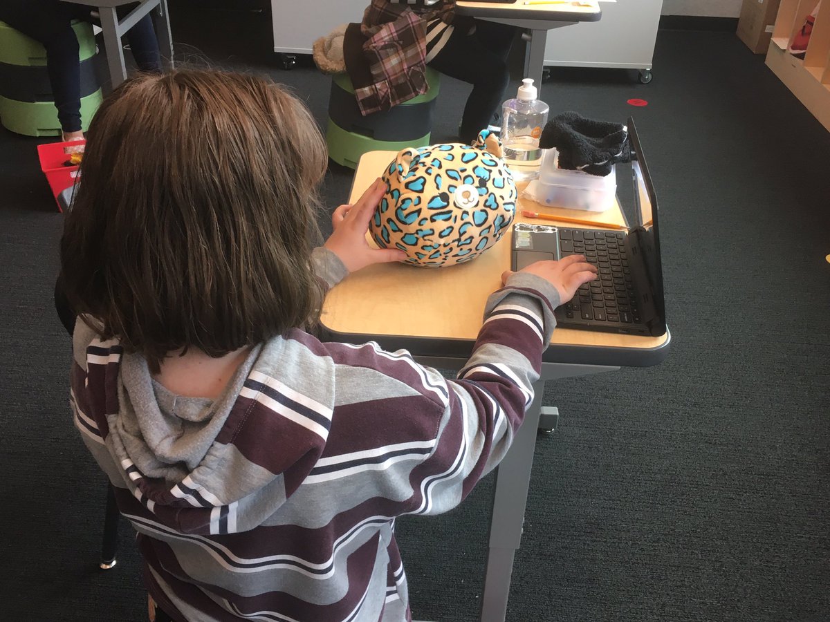 Jenn Moe tweet media