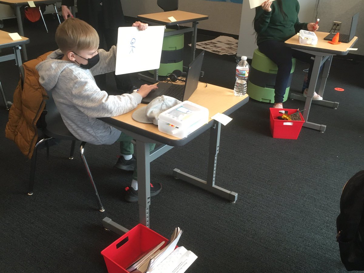 Jenn Moe tweet media