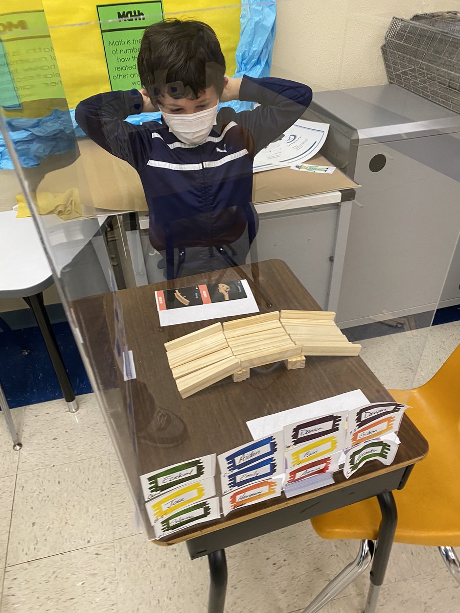 StemBoone's tweet photo. Another great week exploring engineering in STEM class!! @MrVBoone @NISDBOONE @777_Melly https://t.co/1q88MlkEHv