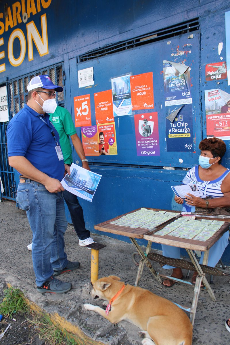 InecPanama's tweet photo. Personal de la Sección de Difusión y Fomento de la Cultura Estadística realiza la divulgación de la actualización cartográfica en el corregimiento de Mateo Iturralde del distrito de San Miguelito, con miras a los Censos Nacionales.

#EsOficialLoDiceElINEC #ContraloríaPanamá https://t.co/kPGpNeIzKm