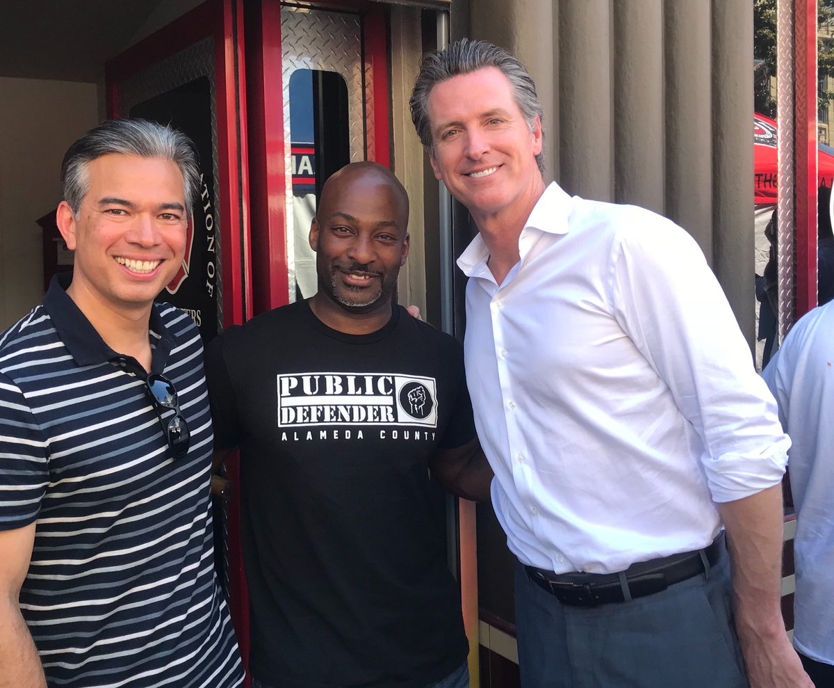 BrendonWoodsPD's tweet photo. Since this pic was taken, one became Governor, the other became Attorney General but that dude in the middle - still has THE BEST JOB IN THE WORLD. Shout out to all of the defenders still in the fight. #Respect #Defender4Life #StillDefending #ClientsFirst #BattleReady https://t.co/HGPrZsjZ09