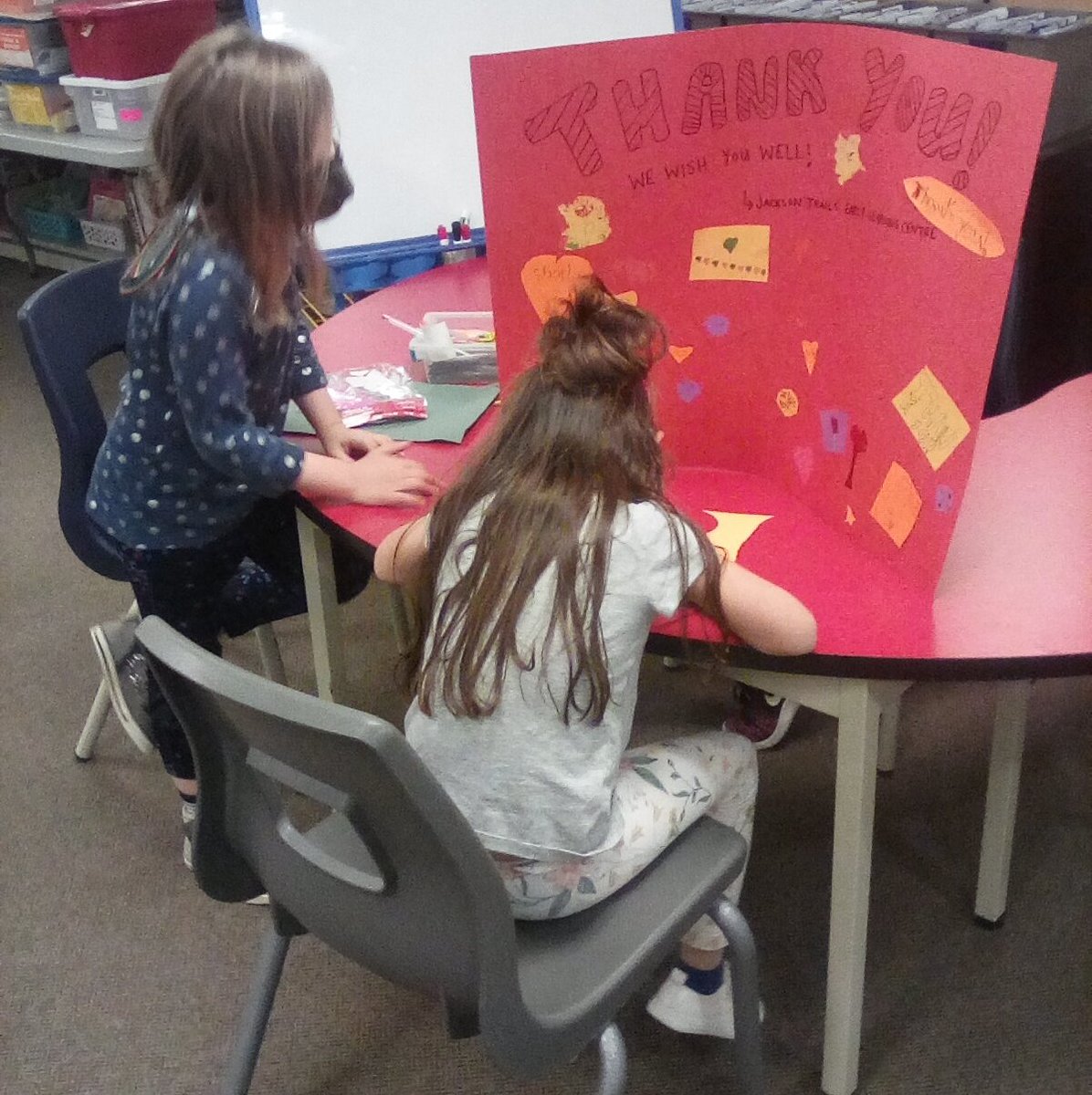 JacksonTrails's tweet photo. Miss Jenn's friends have been working hard to create a thank you card for our local grocery store employees who have had to work throughout the pandemic! #communitykindness #JTELC #essentialworkerswethankyou #ThankYou https://t.co/asKJgF7csa