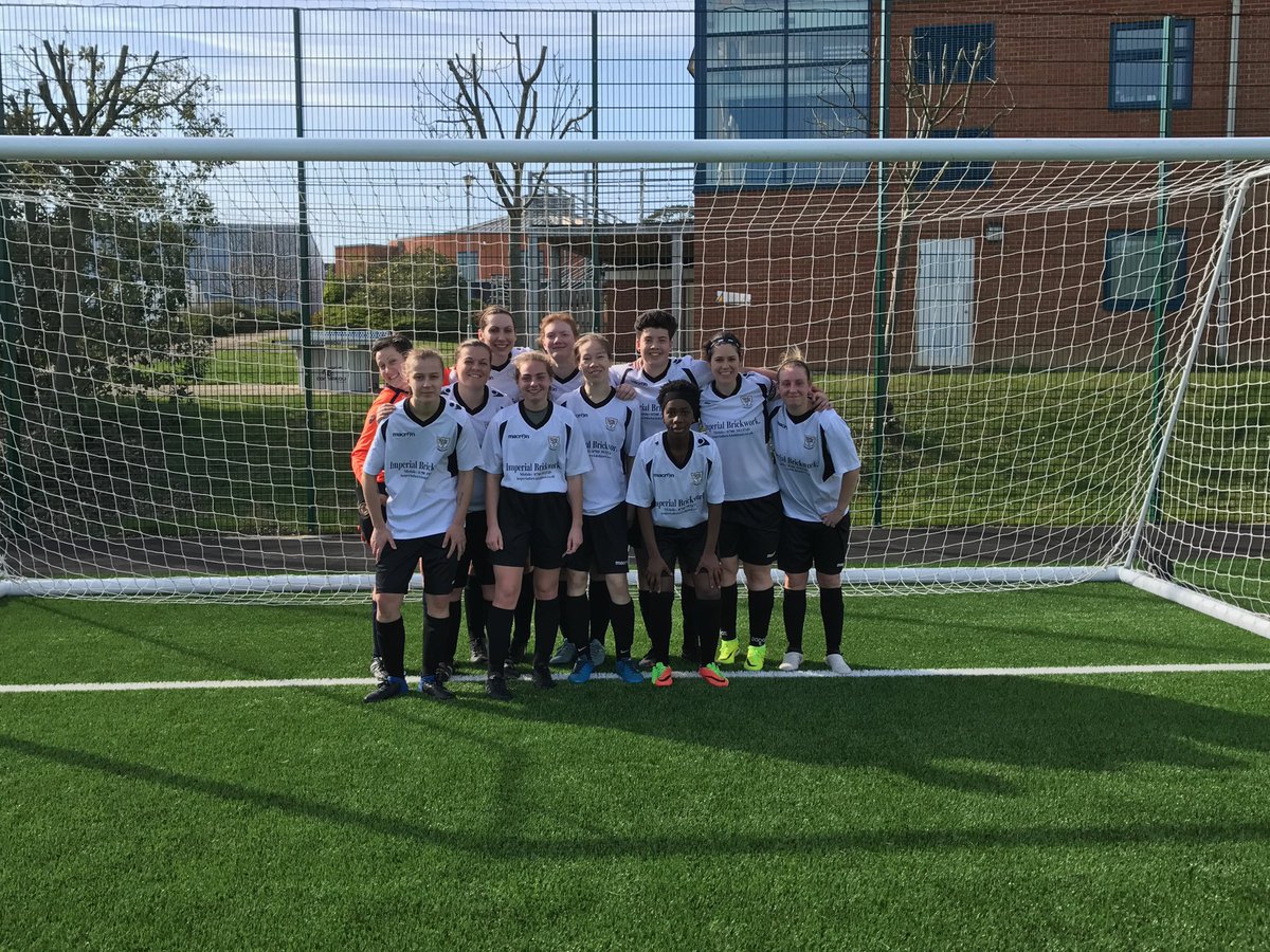 BexhillUtdLFC's tweet photo. #DoubleThrowback On this day in 2017 the First travelled to Long Lane.  Goals from @bolt_on10 Anne-Marie, @michecomp , Amy and @dominiquebecks  secured a 5-1 win and League runners up spot.

The Reserves entertained Tonbridge in a friendly with @Swarbylj scoring.

#BULFC https://t.co/FTobhj2JLW
