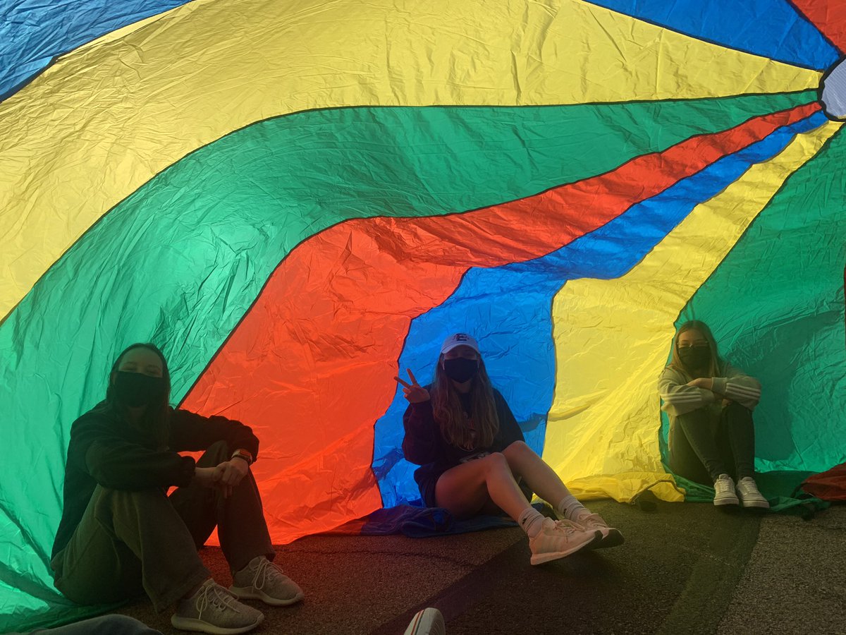 OlatheFutureEd's tweet image. Parachute fun in Human Growth Today!! Our GROSS motor skills got a workout! #humangrowth #chiddevelopment #FEA #preschoollife @Olathe21st @OlatheCTE