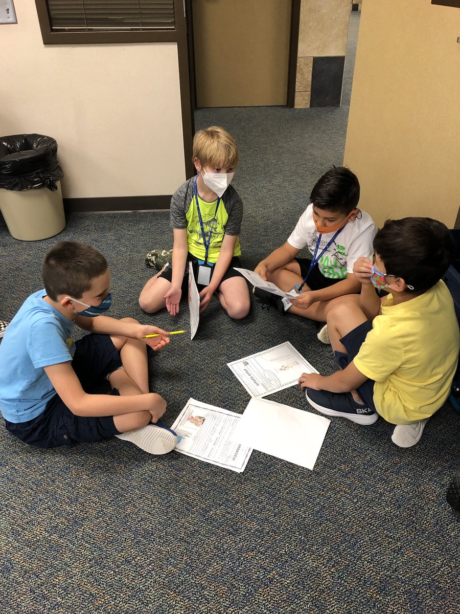 CarenCreighton's tweet photo. We had a fun Thursday meeting in our book clubs. #twehowl @twehowl https://t.co/9dVRQh9X0y