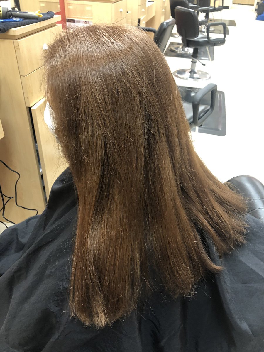 tatytringali's tweet photo. #beforeandafterhair #beforeandafter #hairtransformation #olaplex #olaplextreatment #greycoverage #blowoutstyles #matrixcolor #saloncentric #cosmoprofbeauty #jcpenney #jcpenneysalon #salonbyinstyle #bayareahairstylist #behindthechair #behindthechairstylist #oneshothairawards https://t.co/EaDv4CkwuG