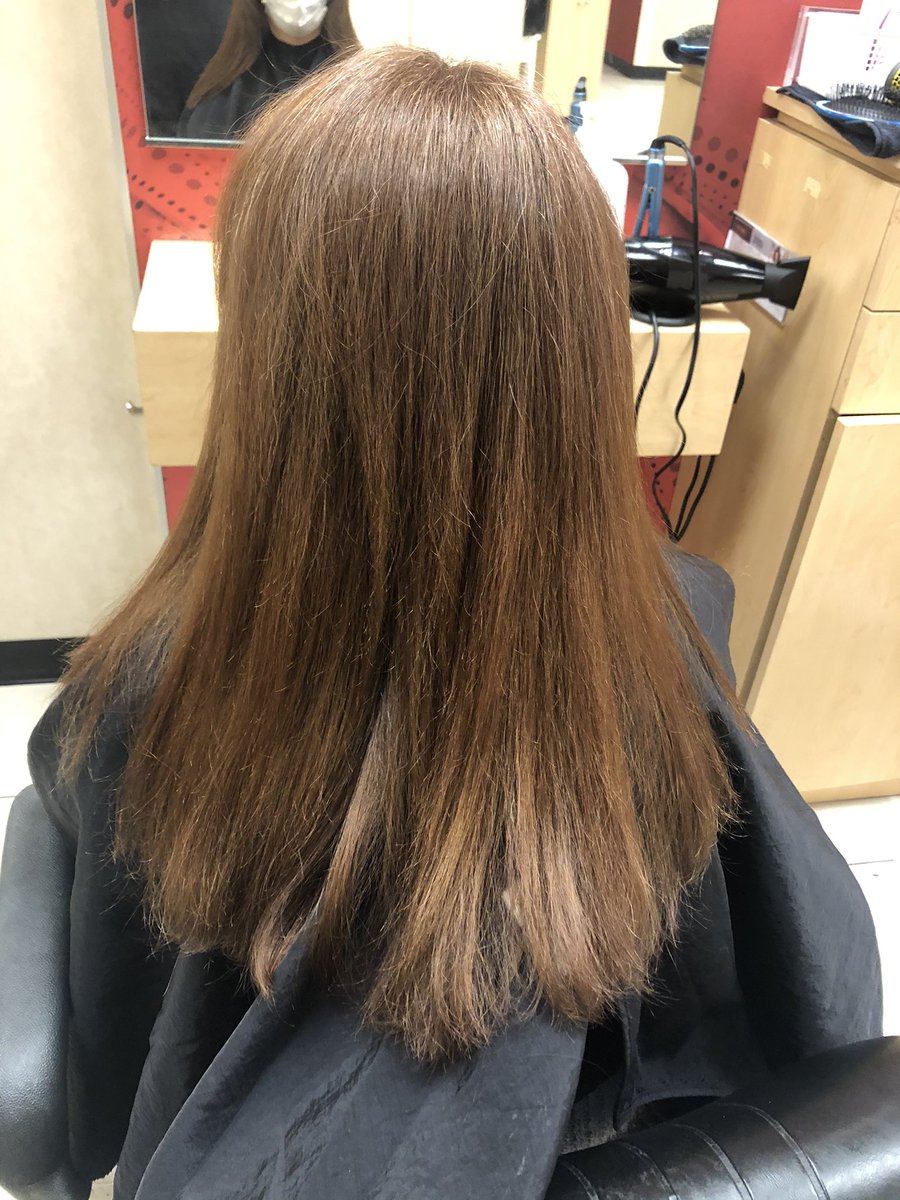 tatytringali's tweet photo. #beforeandafterhair #beforeandafter #hairtransformation #olaplex #olaplextreatment #greycoverage #blowoutstyles #matrixcolor #saloncentric #cosmoprofbeauty #jcpenney #jcpenneysalon #salonbyinstyle #bayareahairstylist #behindthechair #behindthechairstylist #oneshothairawards https://t.co/EaDv4CkwuG