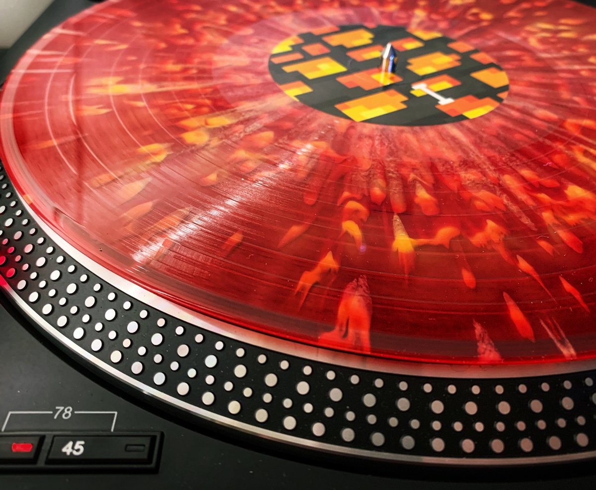 pegas's tweet image. Look what came in the mail today 😍

🎵 @dannyBstyle
👾 @NecroDancerGame