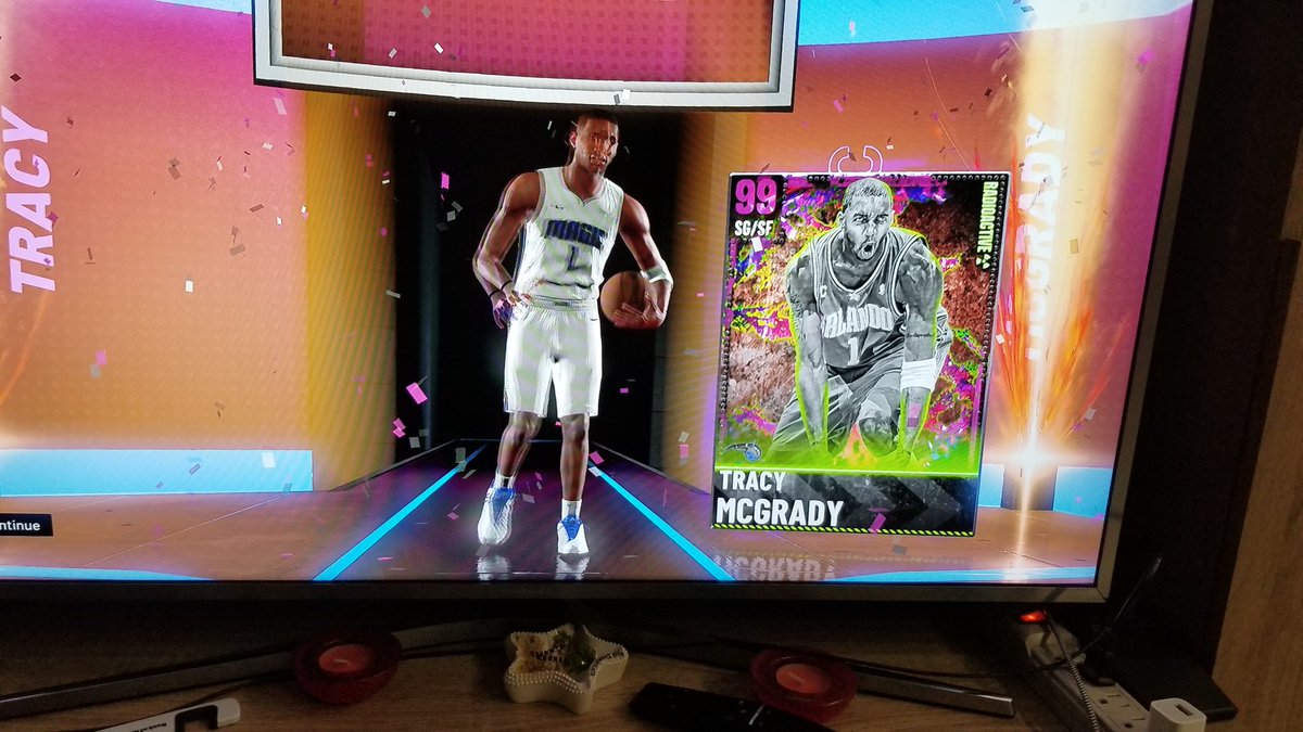 Yowandy7's tweet photo. @NBA2K_MyTEAM Was my lucky day today. https://t.co/C2cOg78MLW