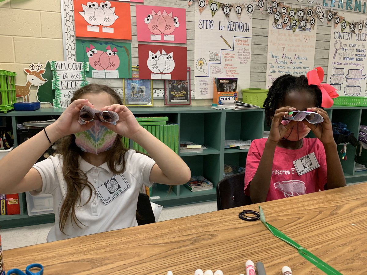 MissHughesCES's tweet photo. We had a wild safari day in celebration of #ZooCon! 🐵🐾🦒 Thank you @NaplesZoo !
@collierschools @CESCorkyBear https://t.co/ZH15MZrGAy