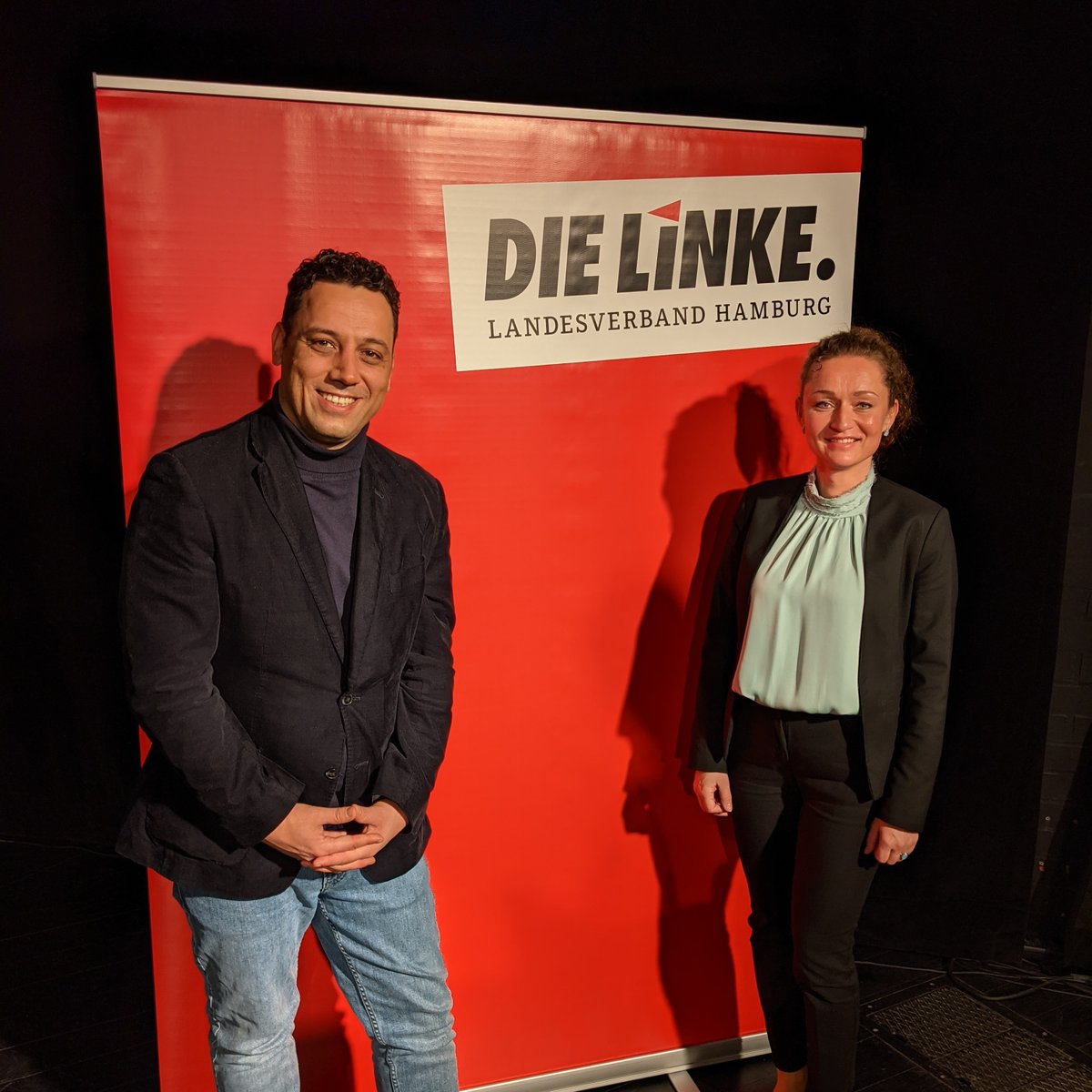 DieLinke_HH's tweet photo. Unser Spitzenteam für die #Bundestagswahl 2021: @ZaklinNastic und @DenizCelikhh wurden heute auf Platz 1 und Platz 2 unserer Landesliste gewählt. 💐 Herzlichen Glückwunsch - wir freuen uns auf den Wahlkampf! 🎸 #Hamburg #Linke #DieLinke #LVV #LPT #LinkeLPT #LPTHH #BTW21 https://t.co/OGadvP38NO