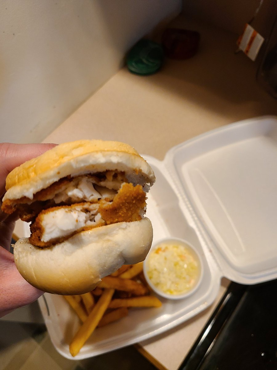 thesteelersnat's tweet photo. @TheCodfather20 Following up from a few weeks back, went back and remembered to take pictures. Bun was toasted and fish perfectly fit in the bun when cut in half. Great selection of desserts tonight too! https://t.co/3KiS8LNY2n